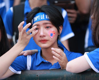 [ẢNH] THPT Lê Văn Thiêm, dù thế nào cổ động viên vẫn luôn ở bên các bạn!