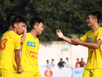 [ẢNH] Toàn cảnh lượt trận 15h chiều nay 23-10