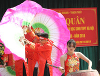 [ẢNH] Lễ xuất quân rộn ràng, rực rỡ sắc màu của thầy trò trường Phùng Khắc Khoan