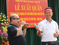 [ẢNH] Lễ xuất quân rộn ràng, rực rỡ sắc màu của thầy trò trường Phùng Khắc Khoan