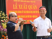 [ẢNH] Lễ xuất quân rộn ràng, rực rỡ sắc màu của thầy trò trường Phùng Khắc Khoan