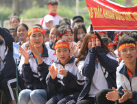 [ẢNH] Lễ xuất quân rộn ràng, rực rỡ sắc màu của thầy trò trường Phùng Khắc Khoan