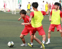 [ẢNH] THPT Ngô Sỹ Liên gây sốt khi hạ thuyết phục THPT Chu Văn An