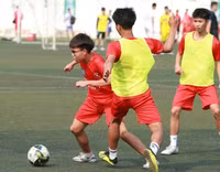 [ẢNH] THPT Ngô Sỹ Liên gây sốt khi hạ thuyết phục THPT Chu Văn An