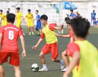 [ẢNH] THPT Ngô Sỹ Liên gây sốt khi hạ thuyết phục THPT Chu Văn An