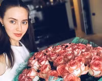 [ẢNH] Cô vợ xinh lung linh của tuyển thủ Nga 