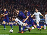 [ẢNH] Toàn cảnh màn hủy diệt Chelsea của Barca: Messi như một 