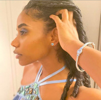 Nhan sắc gây tranh cãi của tân 