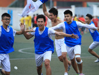 [ẢNH] Á quân THPT Nguyễn Thị Minh Khai 