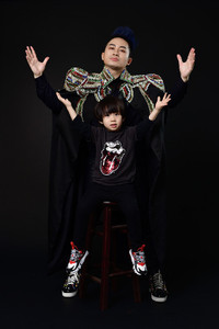 Những hình ảnh hiếm hoi về cậu con trai 4 tuổi của Tùng Dương