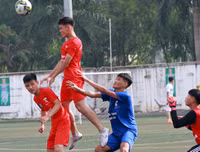 [ẢNH] Đương kim á quân THPT Phùng Khắc Khoan chật vật kiếm 1 điểm