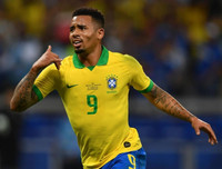 [ẢNH] Ghi bàn và kiến tạo, Jesus khóc như đứa trẻ khi bị đuổi khỏi sân