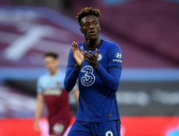 [ẢNH] Vừa diện trang phục mới, Chelsea đã thua sốc