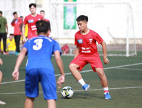 [ẢNH] 4 nhà cựu vô địch đã chơi thế nào trong trận ra quân?