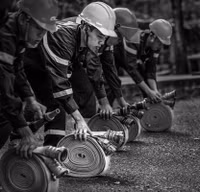 [ẢNH] Những khoảnh khắc xúc động về các chiến sỹ cảnh sát PCCC và Cứu nạn cứu hộ