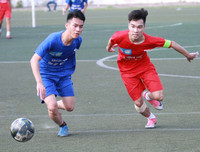 [ẢNH] Vào chung kết, CĐV vỡ òa sung sướng, cầu thủ THPT Lê Văn Thiêm bật khóc