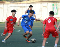 [ẢNH] Vào chung kết, CĐV vỡ òa sung sướng, cầu thủ THPT Lê Văn Thiêm bật khóc