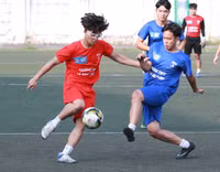 [ẢNH] Vào chung kết, CĐV vỡ òa sung sướng, cầu thủ THPT Lê Văn Thiêm bật khóc