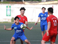 [ẢNH] Vào chung kết, CĐV vỡ òa sung sướng, cầu thủ THPT Lê Văn Thiêm bật khóc