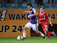 [ẢNH] Quang Hải ghi bàn 3 trận liên tiếp, Hà Nội FC lên đầu bảng V-League