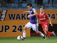 [ẢNH] Quang Hải ghi bàn 3 trận liên tiếp, Hà Nội FC lên đầu bảng V-League