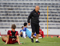 [ẢNH] Công Phượng buồn thiu tập cùng ĐT Việt Nam trên đất Thái Lan