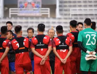 [ẢNH] Công Phượng buồn thiu tập cùng ĐT Việt Nam trên đất Thái Lan