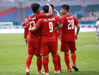 [ẢNH] Công Phượng sút hỏng hai quả 11m nhưng vẫn 