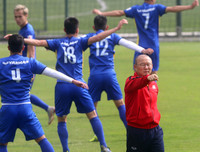 [ẢNH] Công Phượng khoe kiểu tóc xù, hứng khởi cùng đồng đội tập luyện