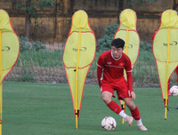 [ẢNH] Phan Văn Đức tươi rói cùng đồng đội hướng tới bán kết lượt về