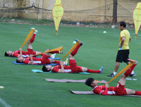 [ẢNH] Phan Văn Đức tươi rói cùng đồng đội hướng tới bán kết lượt về