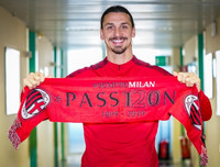 [ẢNH] Toàn cảnh màn trở lại gây sốt của Ibrahimovic với AC Milan