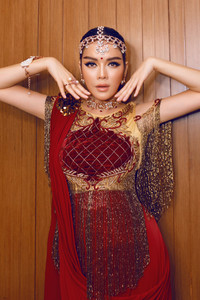 Lý Nhã Kỳ được mời tham gia thị trường phim ảnh Bollywood