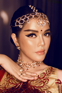 Lý Nhã Kỳ được mời tham gia thị trường phim ảnh Bollywood