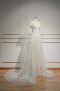 Ngắm chiếc váy sẽ được Tiểu Vy mặc trong đêm chung kết 