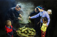 [ẢNH] Những khoảnh khắc yêu thương của gia đình Việt Nam