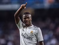 [ẢNH] 50 thần đồng bóng đá đương đại (P2): Sao mai điểm hẹn