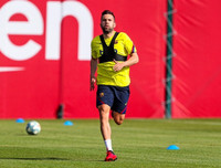 [ẢNH] Messi và đồng đội hào hứng trở lại sân tập sau cách ly