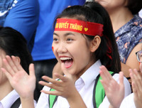 Sắc thái cảm xúc đáng yêu của nữ sinh Hà Nội khi xem penalty
