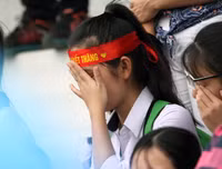 Sắc thái cảm xúc đáng yêu của nữ sinh Hà Nội khi xem penalty