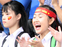 Sắc thái cảm xúc đáng yêu của nữ sinh Hà Nội khi xem penalty