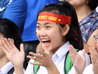 Sắc thái cảm xúc đáng yêu của nữ sinh Hà Nội khi xem penalty