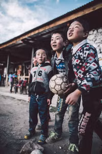 [Ảnh] Những khoảnh khắc ấn tượng về gia đình trên khắp thế giới