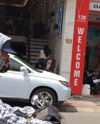 Vợ cũ Lâm Vinh Hải ra Hà Nội phẫu thuật thẩm mỹ, quyết làm lại cuộc đời