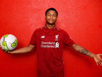 [ẢNH] 50 thần đồng bóng đá đương đại (P1): Tài không đợi tuổi