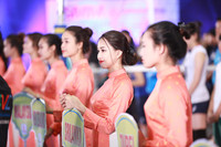 [ẢNH] Dàn chân dài 