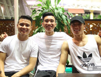 [ẢNH] Đoàn Văn Hậu được giao xe sang gì ở Hà Lan?