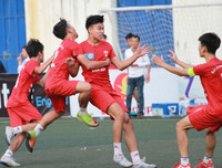 [ẢNH] 7 phút đau tim trận THPT Xuân Mai thắng sít sao THPT Marie Curie