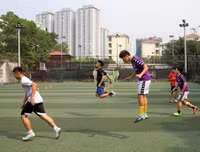 [ẢNH] Đội nắng luyện tập, chờ ngày tranh tài giải bóng đá học sinh Hà Nội 2018