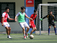 [ẢNH] Đội nắng luyện tập, chờ ngày tranh tài giải bóng đá học sinh Hà Nội 2018